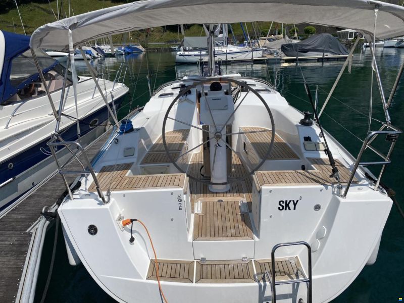 Hanse 325