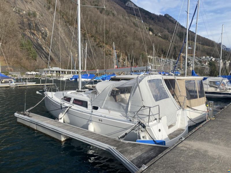 Hanse 325