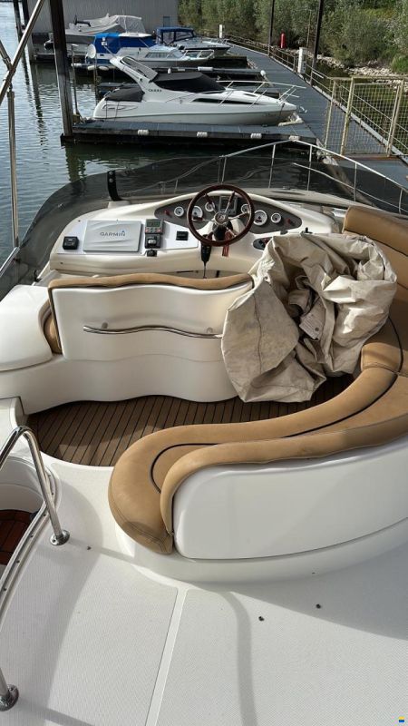 Azimut 42 FLY