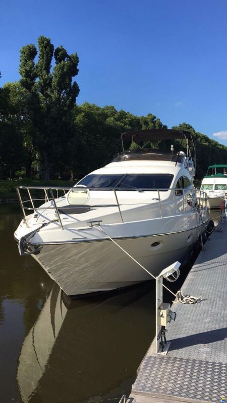 Azimut 42 FLY