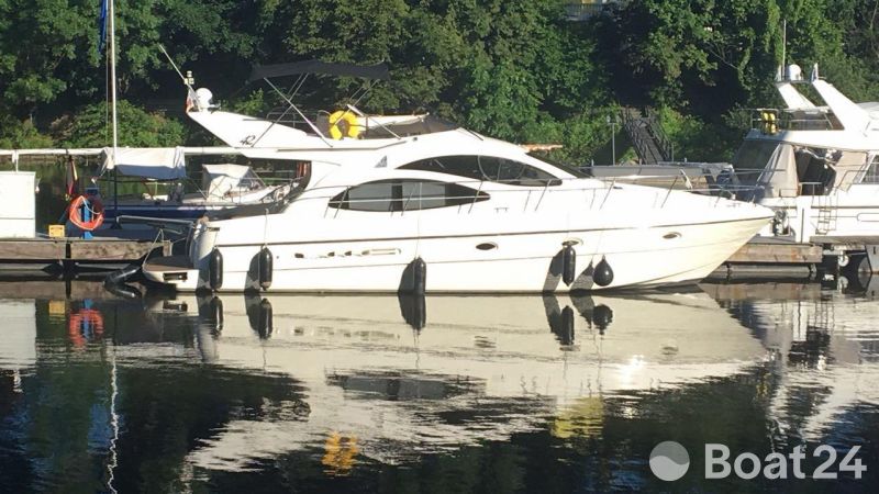 Azimut 42 FLY
