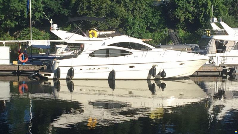 Azimut 42 FLY