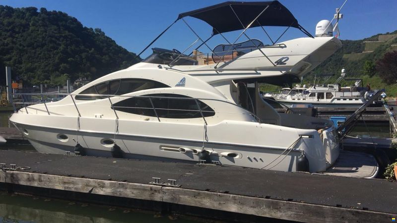 Azimut 42 FLY