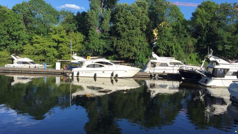 Azimut 42 FLY