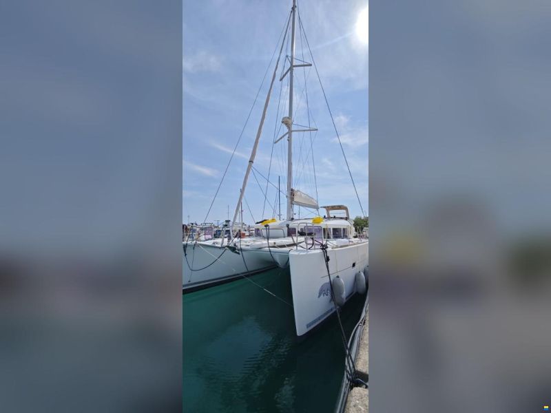 Lagoon 400