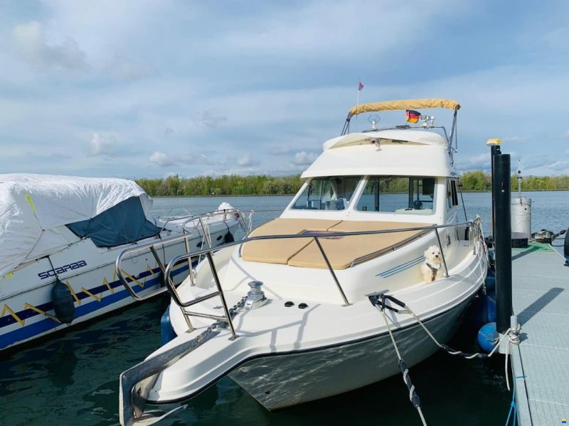Rodman 970 Sport FLY Fisher