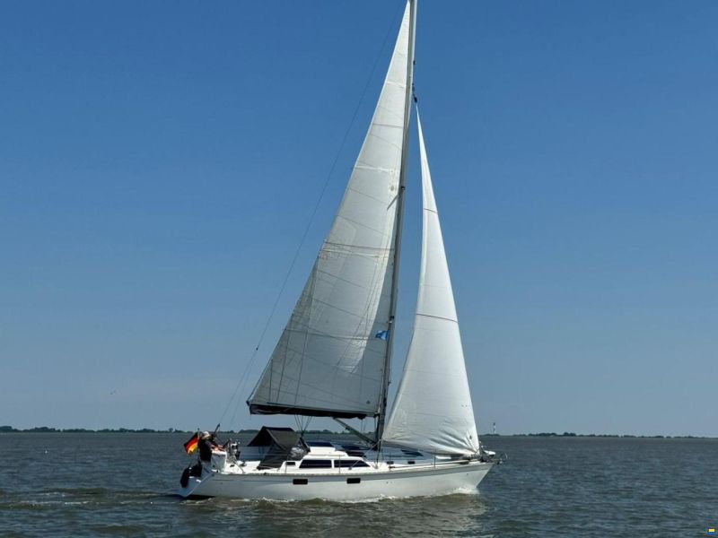 Hunter 33.5