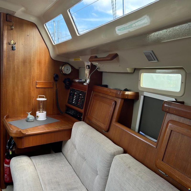 Hunter 33.5