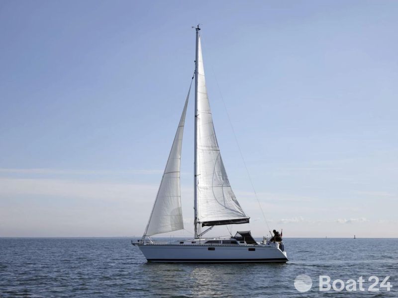 Hunter 33.5