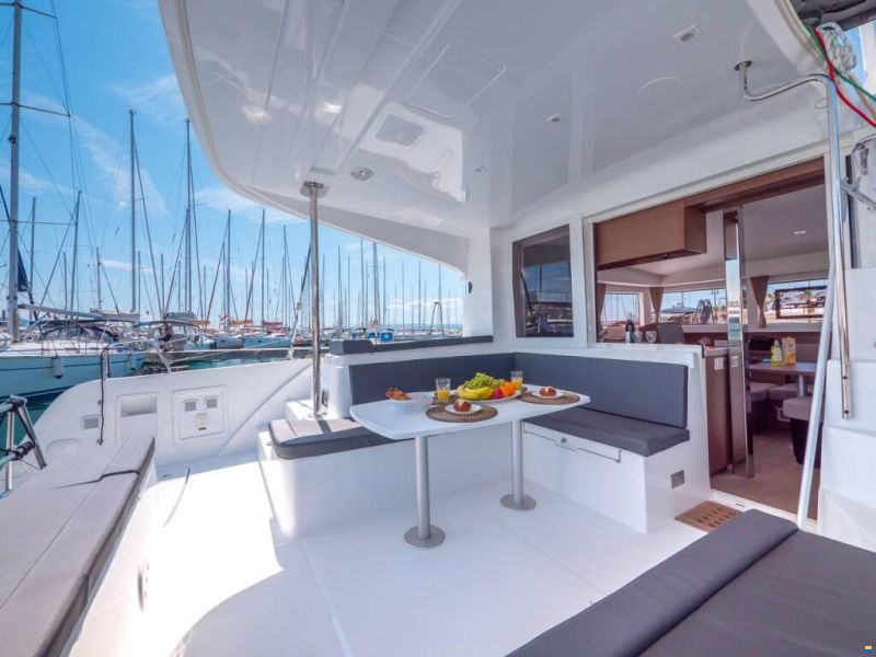 Lagoon 40 A/C