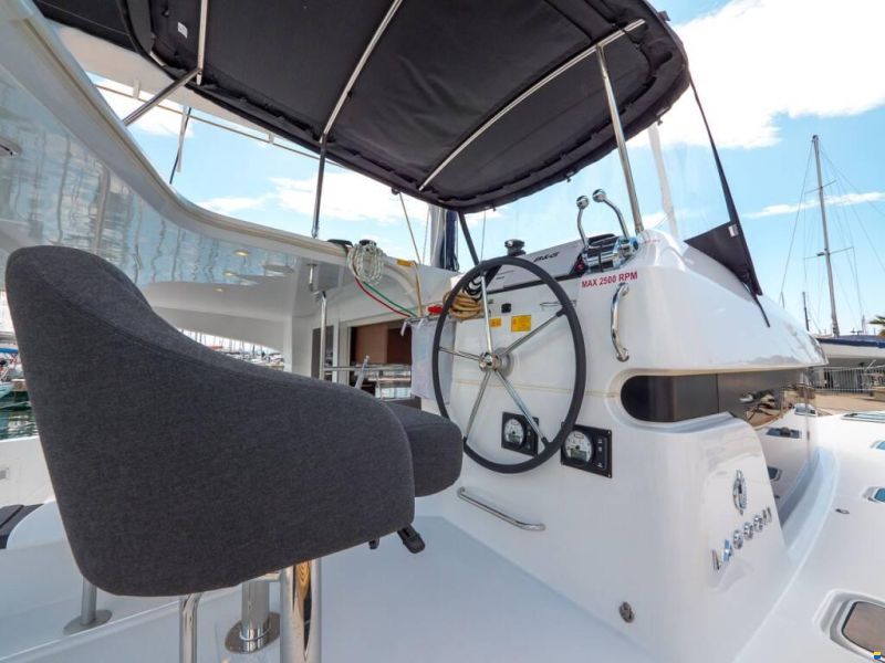Lagoon 40 A/C