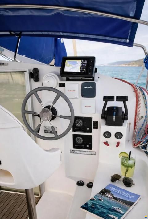 Fountaine Pajot Tobago 35