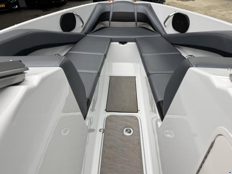 Baja 247 Islander