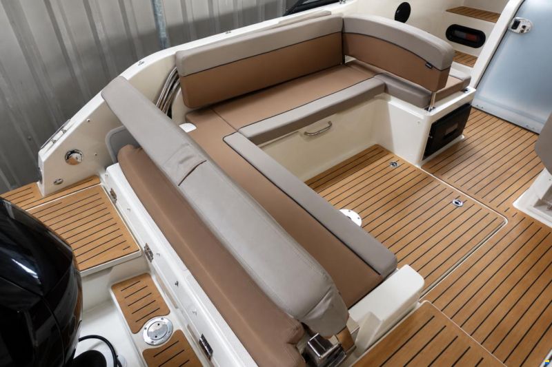 Quicksilver Activ 675 Cruiser inkl. Trailer & Bodens