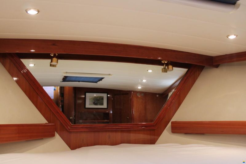 Apreamare 11m semi cabinato