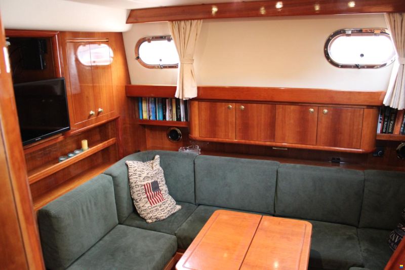 Apreamare 11m semi cabinato