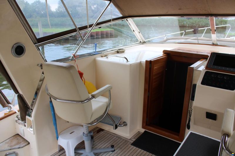 Apreamare 11m semi cabinato