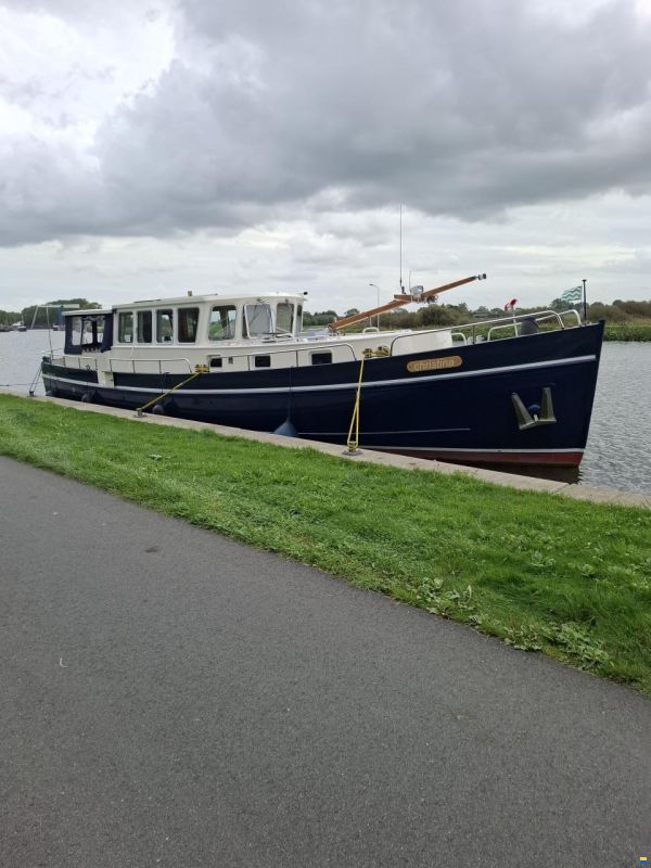 Beurtvaarder 1500 longroof
