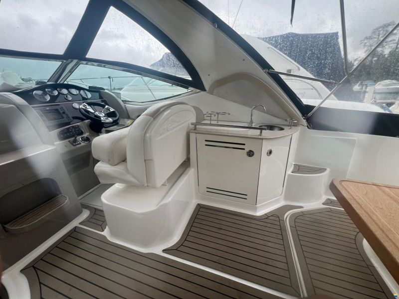 Sea Ray 325 Sundancer