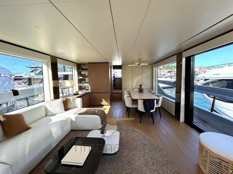 Azimut Seadeck 9