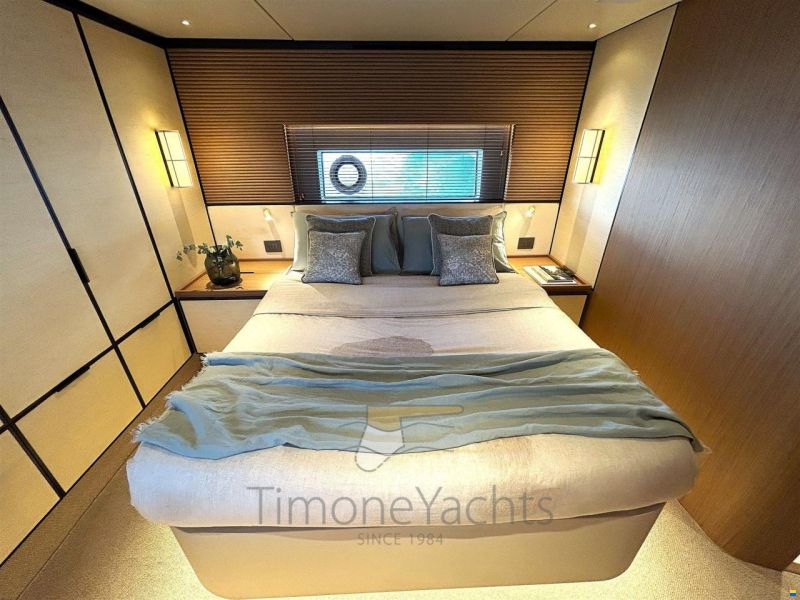 Azimut Seadeck 9
