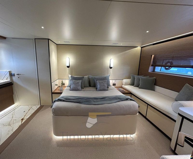 Azimut Seadeck 9