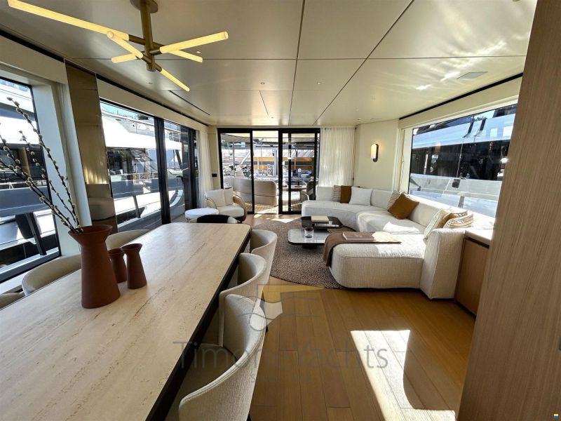 Azimut Seadeck 9