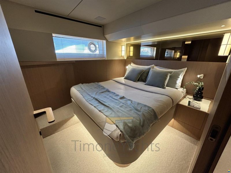Azimut Seadeck 9