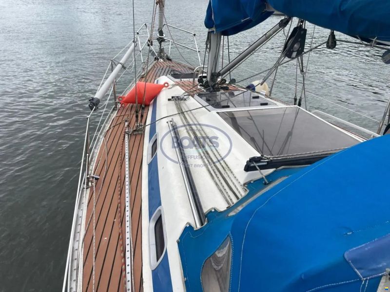 Bavaria 300