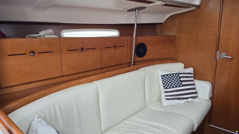 Beneteau First 40.7