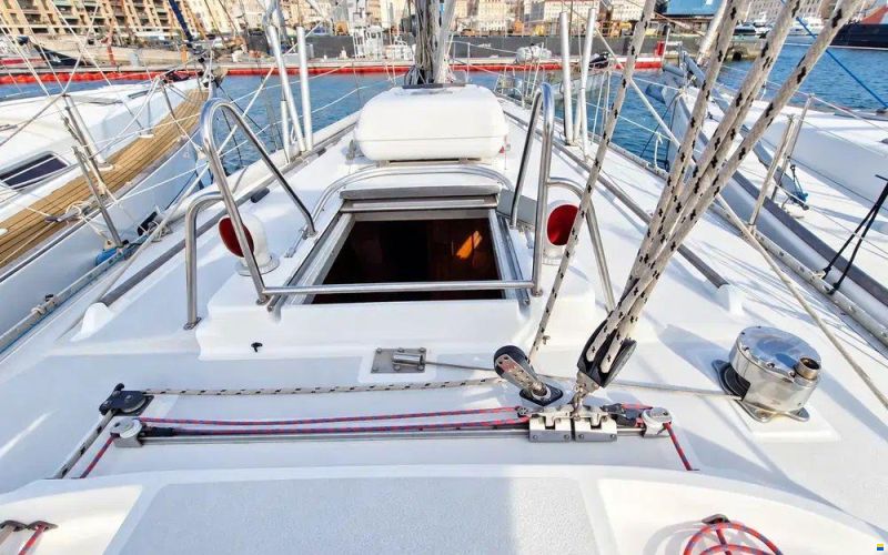 Wauquiez Hood 38