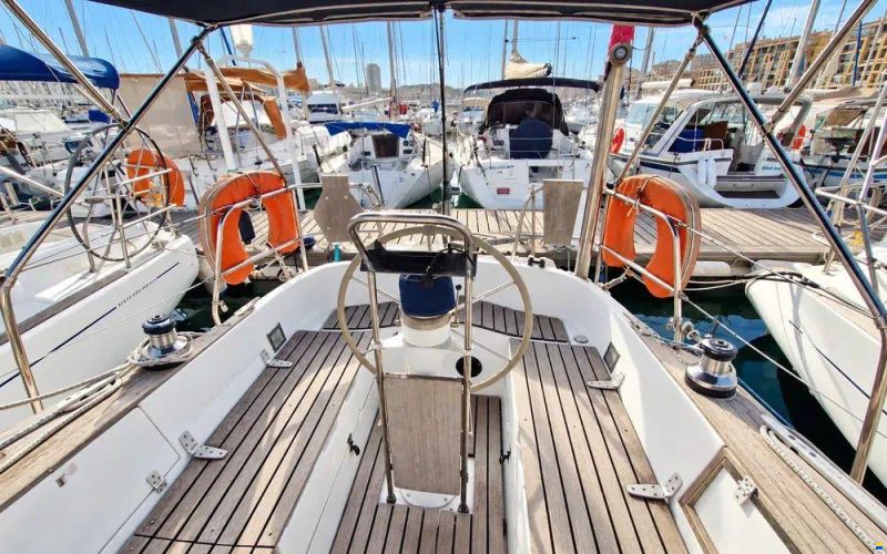 Wauquiez Hood 38