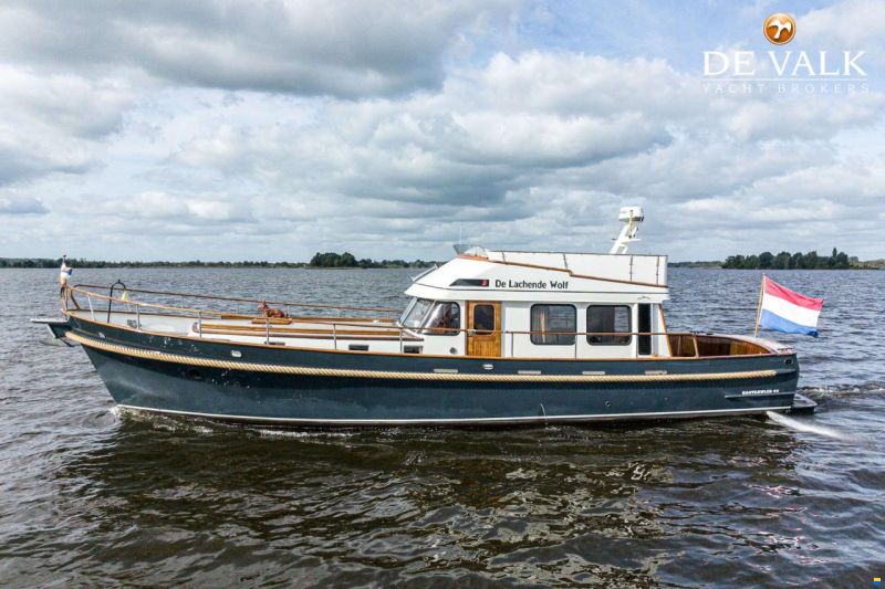 De Vries Lentsch 44 Sedan