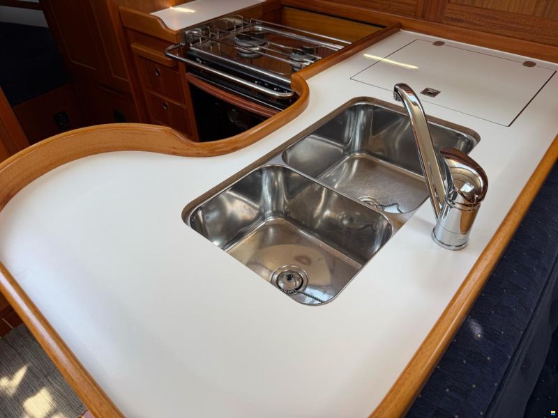 Arcona 370