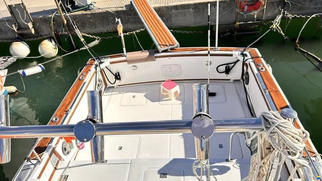 Bertram 28 Fly