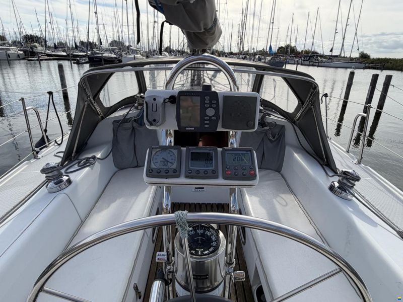 Catalina 320