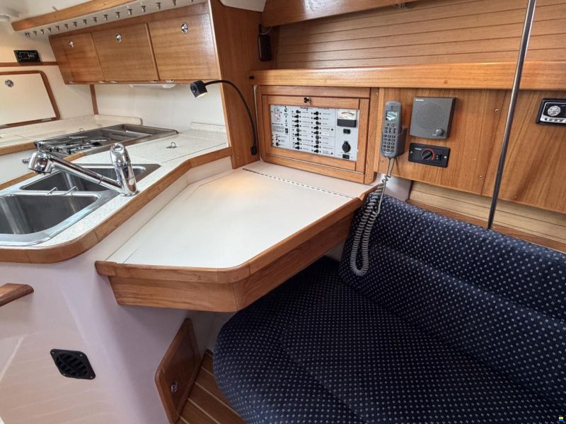 Catalina 320