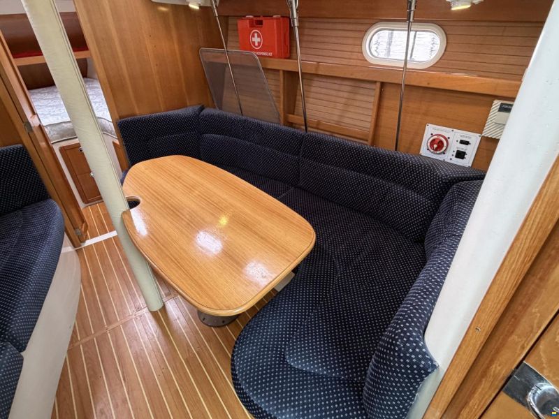 Catalina 320