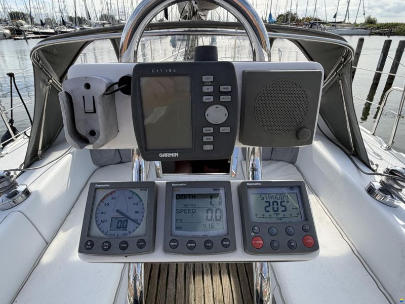 Catalina 320