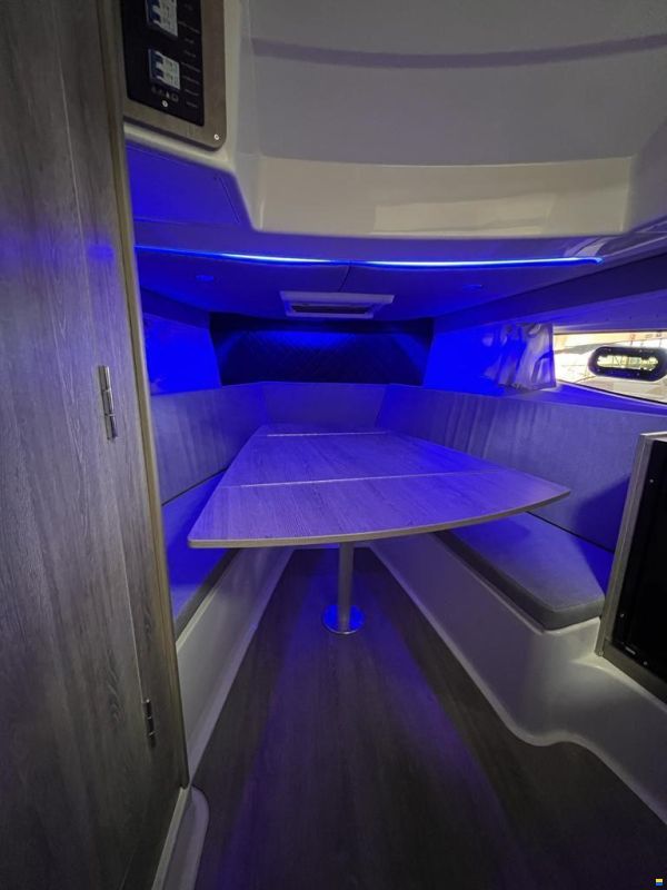 Quicksilver Inflatables Activ 875 Sundeck