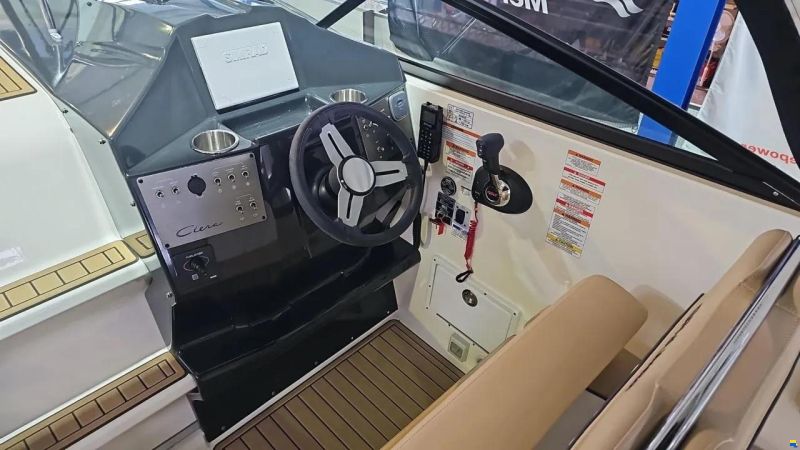 Bayliner Ciera 8