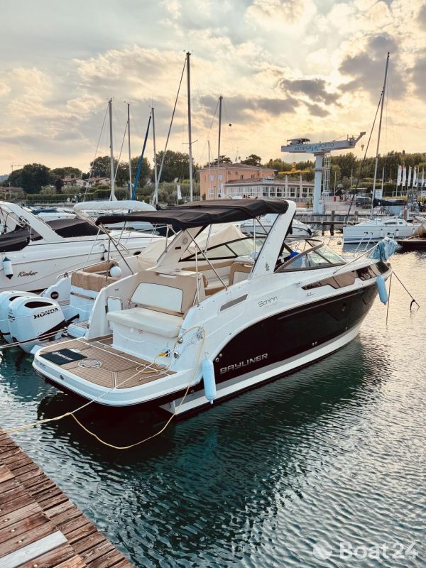 Bayliner Ciera 8