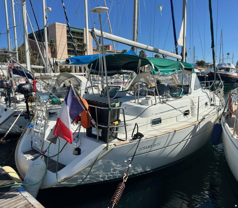 Beneteau Oceanis 36 CC