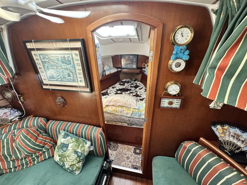 Beneteau Oceanis 36 CC