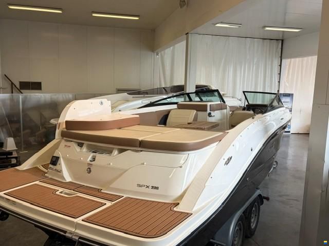 Sea Ray SPX23