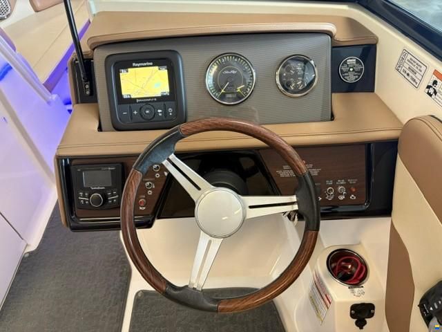 Sea Ray SPX23