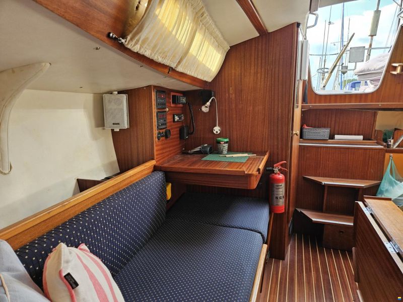 Jeanneau Aquila 28