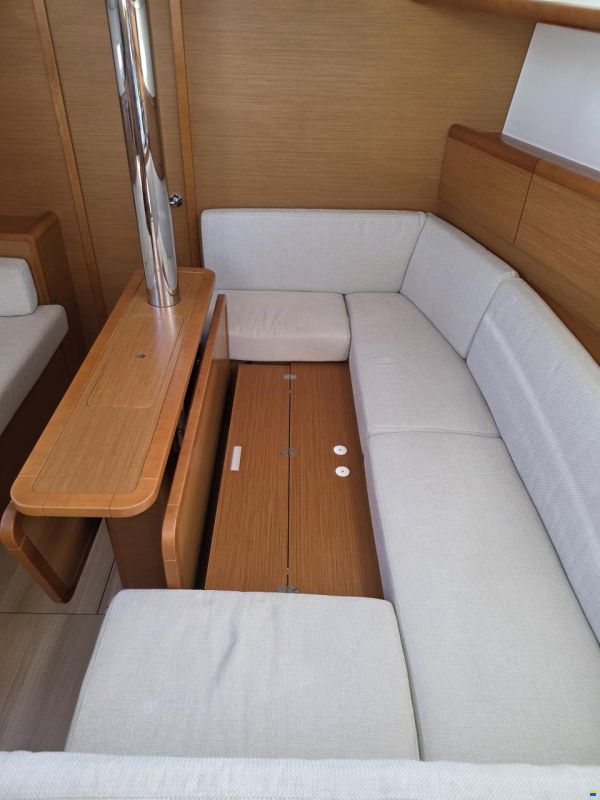 Jeanneau Sun Odyssey 379