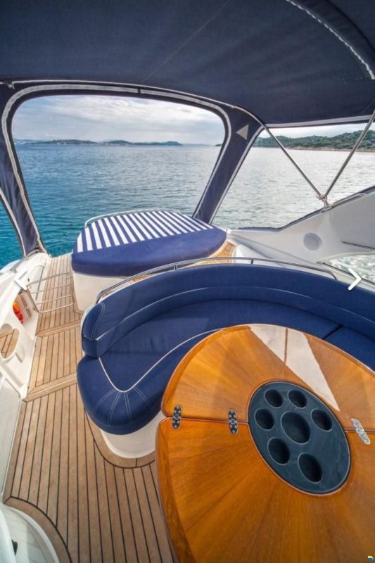 Windy Grand Bora 42