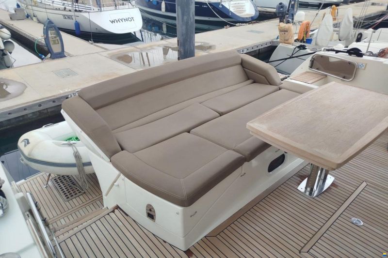 Prestige 550